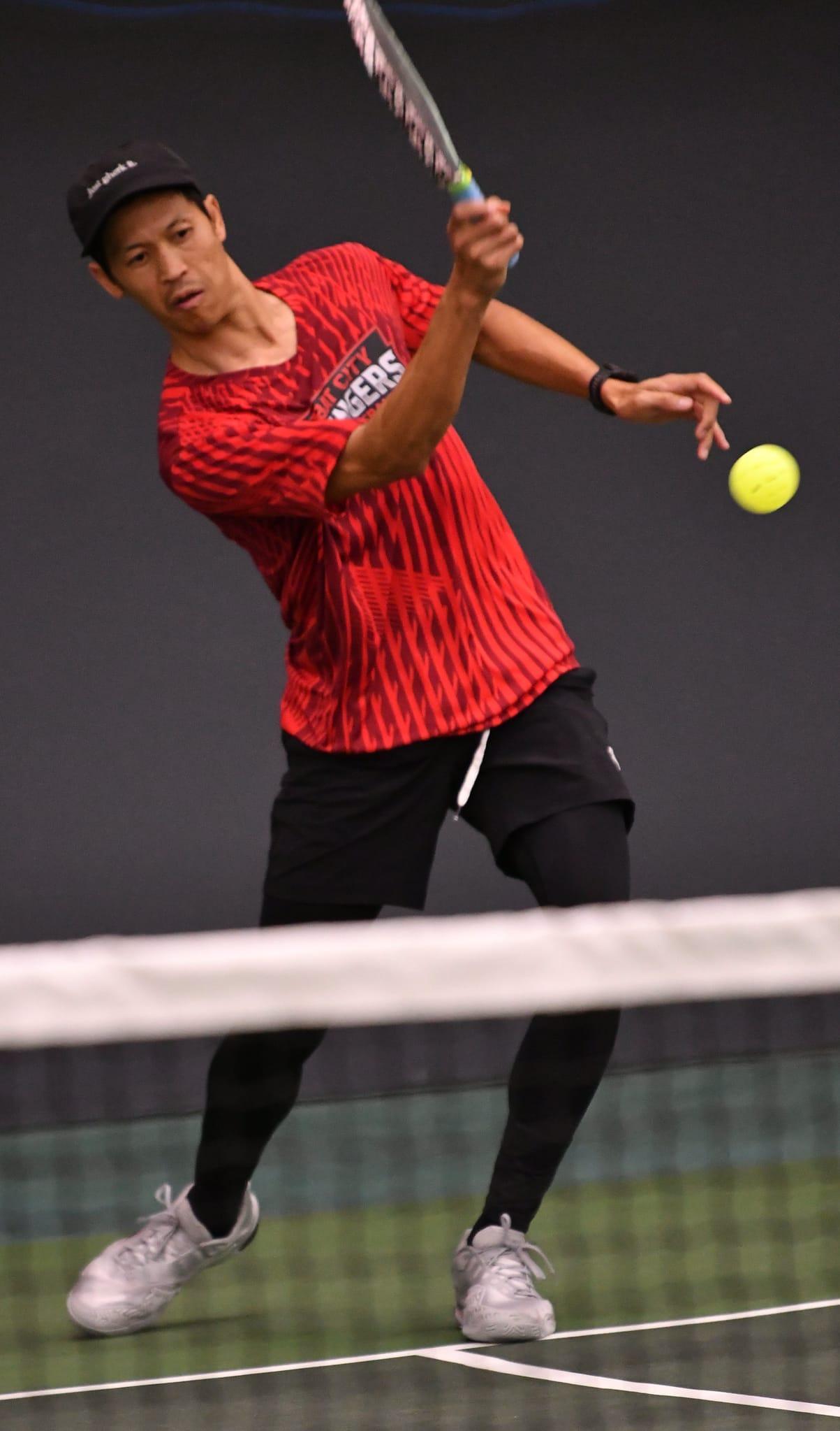Niles Parungao backhand